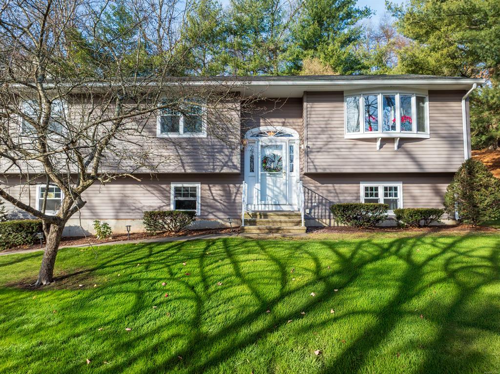 1192 North High Street, Connecticut
